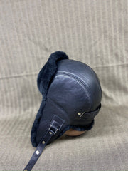 Authentic Unisex Real Sheepskin Shearling Leather Trapper Hat with Fur – Warm Winter Aviator Ushanka hat (Snap-Black)